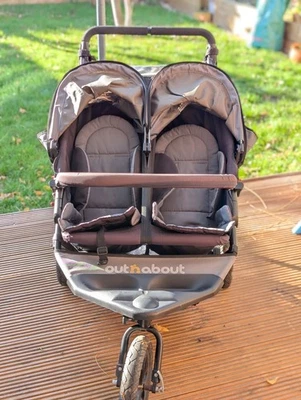 Out ‘n’ About Nipper Double Twin Pram V4 Grey Black - Image 1 of 4