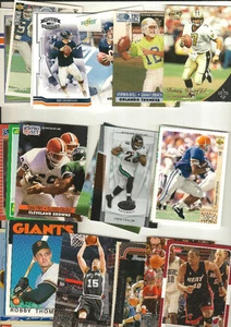 Lot of 50 Different University of Kentucky Wildcats - Picture 1 of 1