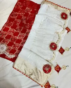 WOMEN PRE RASHIYAN CHIT PALLU SAREE WITH WITH HAND WORK PALLU AND GHRCHOLA BLOUS - Picture 1 of 7