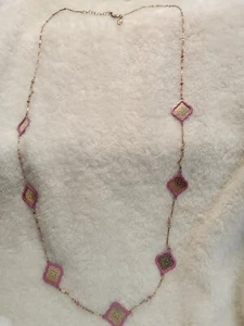 Halskette Gold mit lila Umrissen dekorative Formen 22 Zoll - Bild 1 von 6