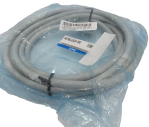 NEW SMC AXT100-DS25-050 CORDSET CONNECTOR AXT100DS25050 - Picture 1 of 3