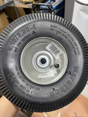 Pneus para carrinho de maratona 4.10/3.50-4; 10” diâmetro, 5/8” eixo de diâmetro.  **Cubo de deslocamento** - Imagem 1 de 2