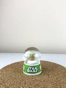 Star Wars - Baby Yoda / Grogu Snow Globe 2.5" - Picture 1 of 6