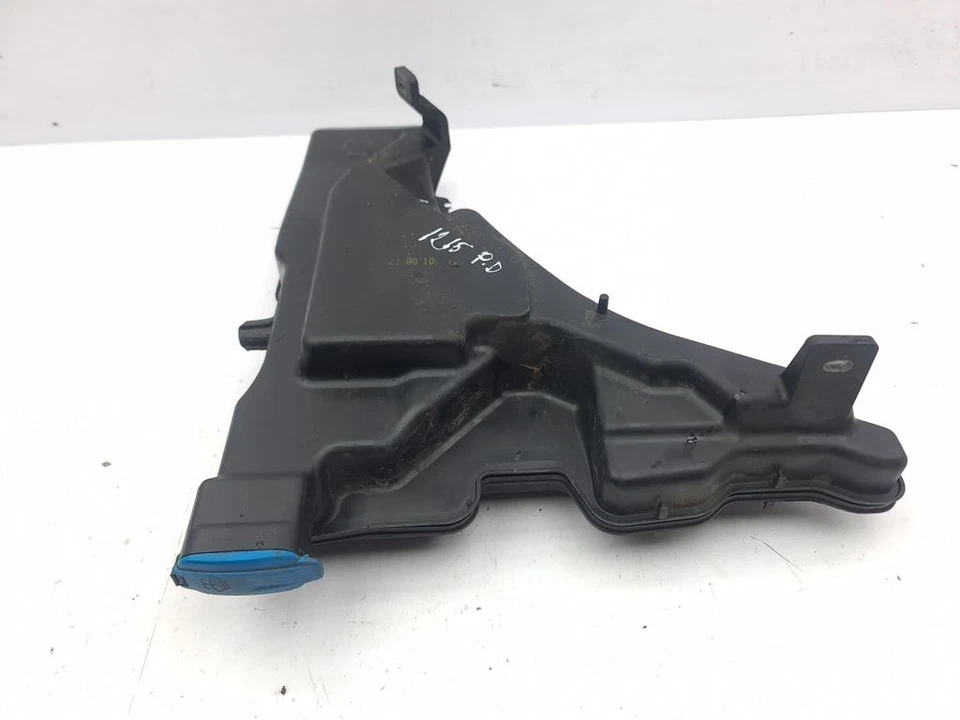 Audi A4 S4 B9 2017 Wischwasserbehälter 8W0955451L AMD178169 - Bild 1 von 4