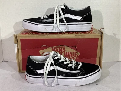 Vans Youth Size 3.5 EU 34.5 Black Canvas Old Skool Athletic Shoes AJ-1572 - Image 1 of 4