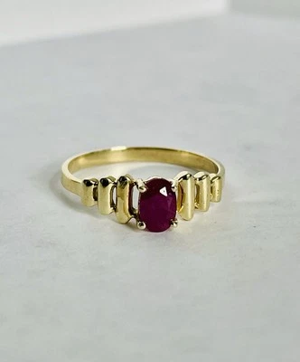 10k Yellow Gold Oval Cut Ruby Ring .5Ct Sz 7.5 - Image 1 of 4