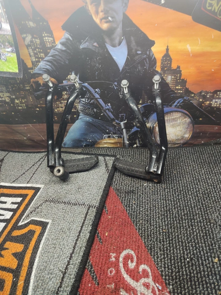 Honda CBR600 1991 F2 CBR 600 CBR600F2 600F2 montaje de clavija de pie de pasajero trasero Mybe Foto 1 de 4