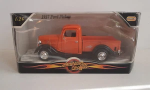 American Graffiti 1937 Ford Pickup Truck Orange 1/24 Die Cast - MotorMax - Picture 1 of 7