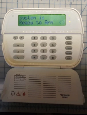 DSC WT5500 WIRELESS LCD KEYPAD - Image 1 of 4