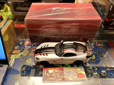GT181 GT SPIRIT 1:18 VIPER ACR WHITE LIMITED ED. 999 PCS VERY RARE SHIP. WORLD. - Immagine 1 di 4