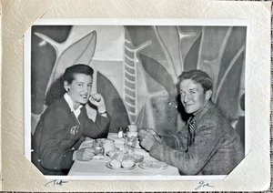 Santa Rosa CA SHARAEFF'S PHOTO SERVICE 1946 Souvenir Restaurant Portrait 5F - Bild 1 von 4