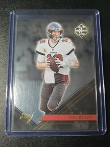 Tom Brady - Limited Football 2022 - Tampa Bay Buccaneers - Bild 1 von 3