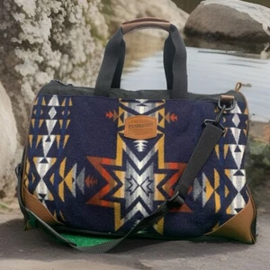 PENDLETON Rare Navy Blue Southwestern Aztec Blanket Wool Duffle Weekender Bag - Picture 1 of 24