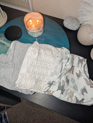 Aden + Anais Essentials. 0-3 meses. Pañales. Juego de 3. Foto 1 de 3