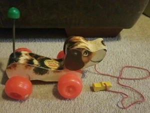 Vintage Fisher Price Pull Toy Wood Little Snoopy Dog 693 Yellow Shoe Spring Tail - Picture 1 of 10