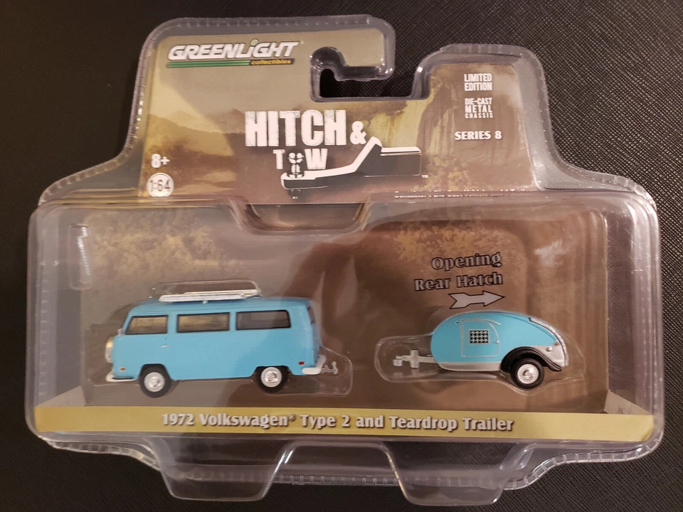 Greenlight Collectibles Hitch and Tow 1972 大众 2 型泪滴拖车 — 第 1/1 张图片