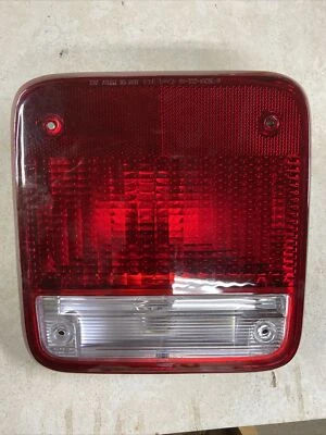 Chevy GMC Van G10 1985 a 1996, 20, 30 luz trasera lateral izquierda NOS Depo 332-1928L Foto 1 de 4