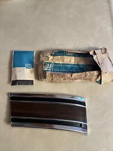 NOS 1969-1972 Cheyenne Super Mldg LH Ft Ft of Wheel Wood grain Trim GM #3955309 - Bild 1 von 18