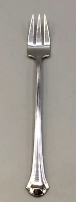 Tenedores de cóctel individuales Chippendale by Towle de plata de ley de 5,75" Foto 1 de 4