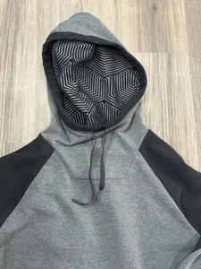 Under Armour Felpa Donna con Cappuccio Piccola Nera Cropped Vestibilità Larga Camicia Cold Gear - Foto 1 di 6