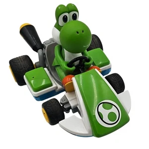 Mario Kart Carrera 2,4 GHz Yoshi Race Kart solamente (sin controlador) con batería sin probar - Imagen 1 de 11
