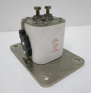 Bussmann 170M7563 2100A 1500V Fuse Typower Zilox 4SBKE/120 - Picture 1 of 4
