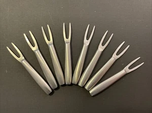 Italienische MidCentury Modern Gewichtete Edelstahl Vorspeisen Gabeln 8er Set - Bild 1 von 4