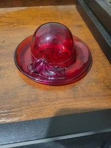 De Colección Fenton Amberina Rubí Rojo Vidrio Gorro Damas Sombrero con Lazo EE. UU. Brilla con UV LEER - Imagen 1 de 3