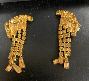 Pendientes colgantes con clip de estrás marrón Kramer de colección firmados - Imagen 1 de 4