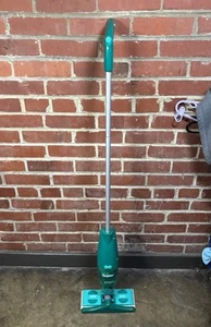 Swiffer Kehrsauger Staubsauger Modell PG3000 wiederaufladbar GETESTET funktioniert ohne Kabel - Bild 1 von 9