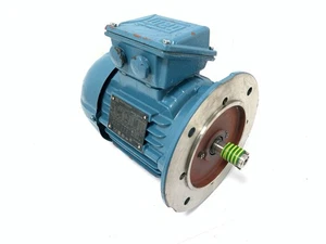 WEG W22 0.75kW 1HP 3-Phase Cast Iron Electric Motor 80 Frame B5 1435RPM - Picture 1 of 15