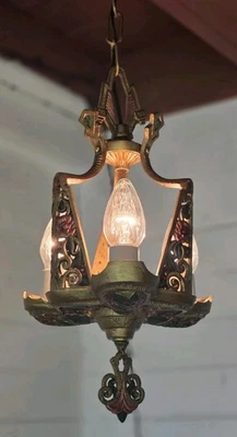 ANTIQUE ART DECO ERA CAST IRON CEILING 3 LIGHTS CHANDELIER LIGHT FIXTURE  1920's - Image 1 of 4
