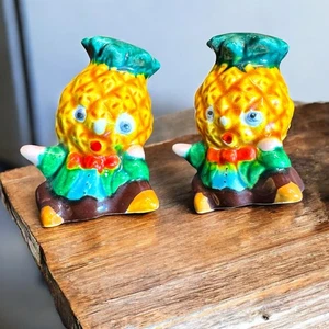 Vintage Anthropomorphic Pineapple Head Salt & Pepper Shaker Set – Japan Pottery - Picture 1 of 10