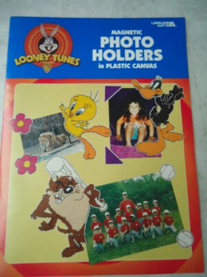 Leisure Arts Leaflet 1910 Looney Tunes Magnetic Photo Holders in Plastic Canvas  - Image 1 of 2