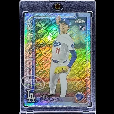 Tarjeta de inversión refractor logotipo variante novato Roki Sasaki SP DODGERS COMO NUEVA Foto 1 de 4