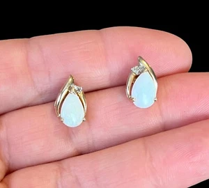 Aretes de oro amarillo macizo de 14 k de ópalo blanco y diamantes genuinos de 0,5 pulgadas 1,93 g - Imagen 1 de 13