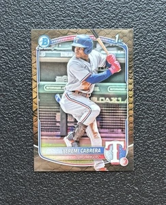 2025 Bowman Cromo YEREMI CABRERA 1° Prospetto Rettiliano Rifrattore SP! *Rangers - Foto 1 di 2