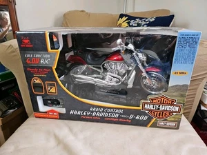 New Bright Harley-Davidson V - Rod Remote Control R/C Motorcycle 9.6V RED sealed - Picture 1 of 4