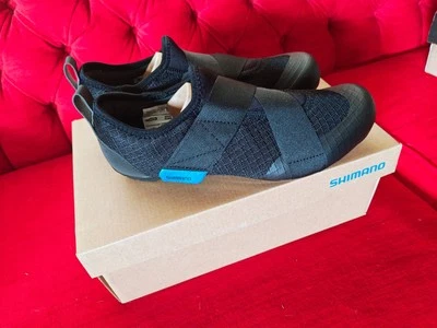Zapatos de ciclismo de interior Shimano IC1 IC-100 negros para mujer EE. UU. talla 7 europeos talla 39 W Foto 1 de 4
