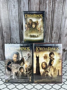 The Lord of the Rings - Fellowship Of The Ring, Two Towers, & Return Of The King - Picture 1 of 2