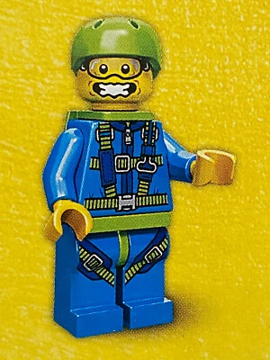 LEGO 71001 Minifigures Series 10 Skydiver New - Image 1 of 2
