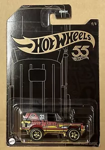 2023 Hot Wheels 55th Anniversary Black and Gold 4/6 Range Rover Classic HDH54 - Picture 1 of 2