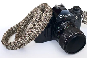 CAMOUFLAGE BEIGE PARACORD 48" CAMERA NECK STRAP DSLR LEICA FUJI SONY CANON NIKON - Picture 1 of 12