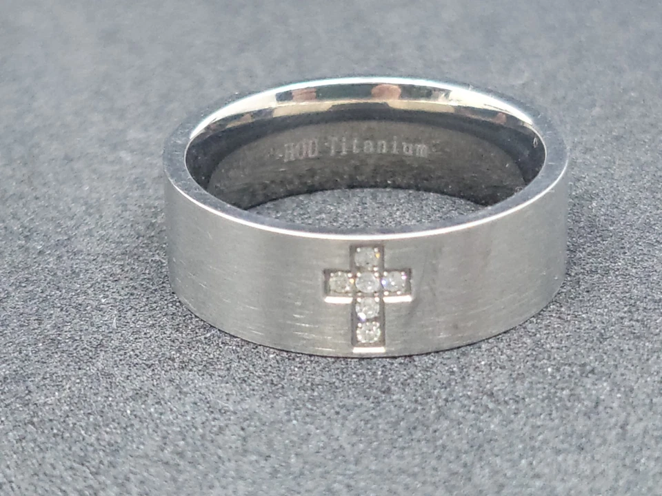 Anillo cristiano de titanio para hombre con cruz joya de diamantes talla 12 grande Foto 1 de 3