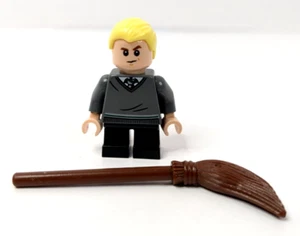 LEGO Harry Potter Draco Malfoy kleine Beine mit Besen Minifigur Set #75954 - Bild 1 von 6