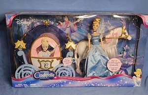 RARE 2004 Disney Princess Special Edition Cinderella Twinkle Lights Carriage - Picture 1 of 16