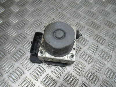 2013 MERCEDES A-CLASS A200 AMG SPORT W176 1.8CDI 5DRS HATCH ABS PUMP REF18543 - Image 1 of 4