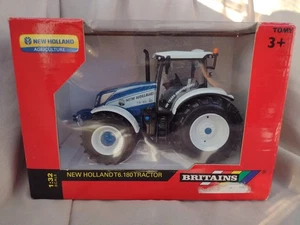 Britains Code 3 New Holland T6.180 Traktor Modell Maßstab 1:32 - Bild 1 von 2