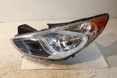 11 12 13 14 Hyundai Sonata Hybrid Faro Faro Faro Luz Halógena 30820 Foto 1 de 4