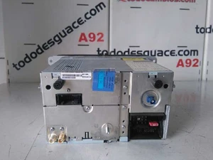 7612062064 audio system cd radio for VOLKSWAGEN GOLF V (1K1)(10.2003) 98893 - Picture 1 of 17